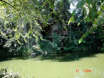 20040827_135335 null