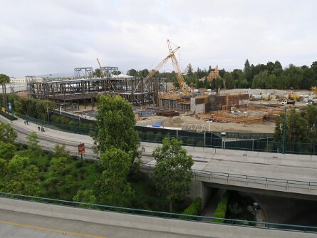 StarWarsLandConstruction