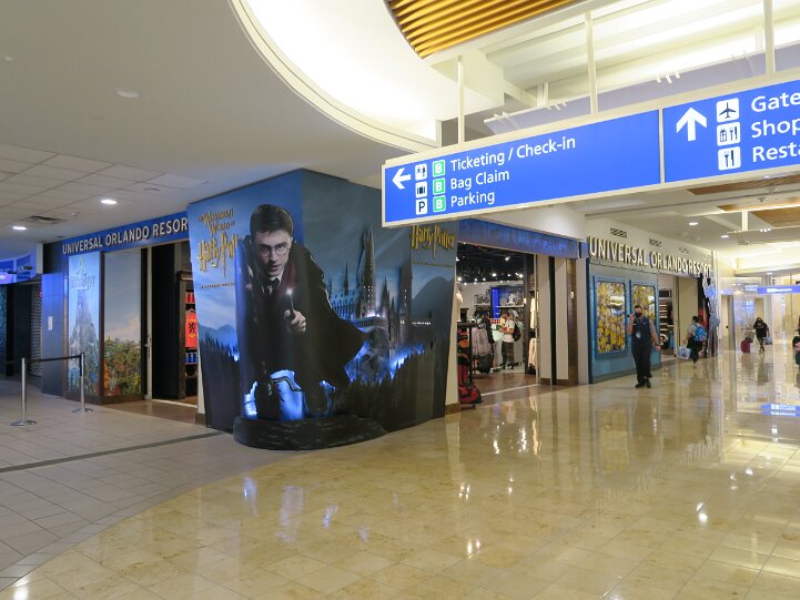 UniversalStore