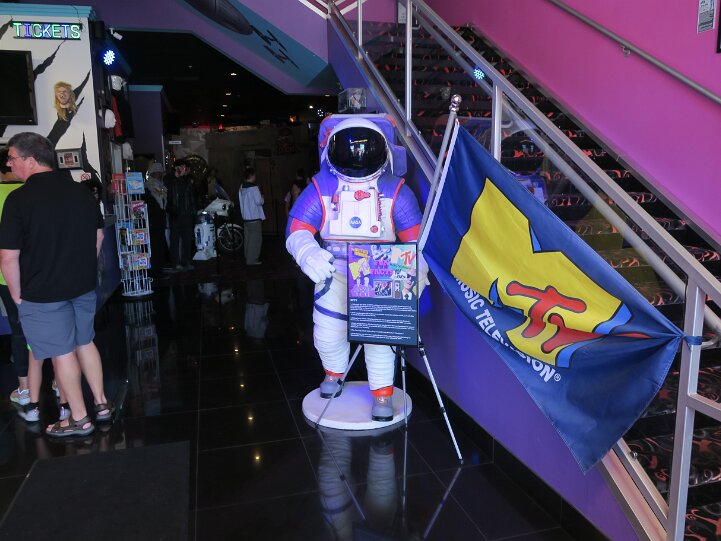 Retromania