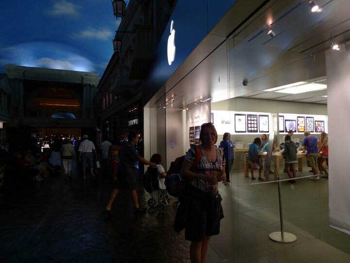 12-ForumShopsContinued