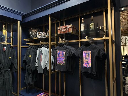 20251017_193236_iPhone null