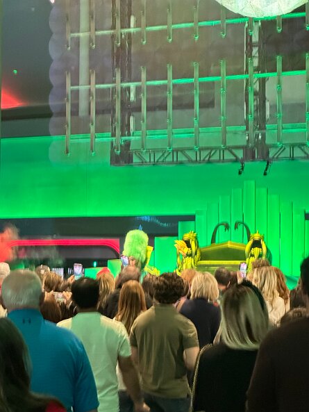 20251018_122404_iPhone null