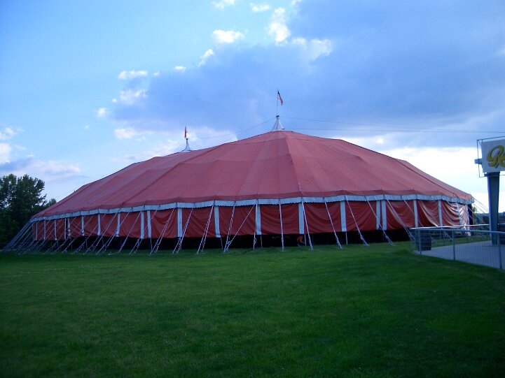 RoyalHannefordCircus