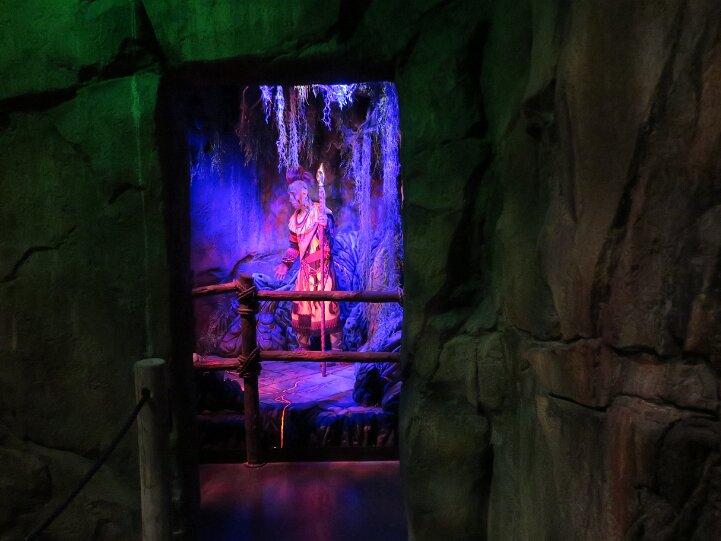 4-Animatronic