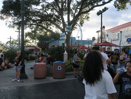 HowlOScream2023