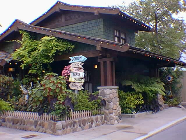 TinseltownTreasures