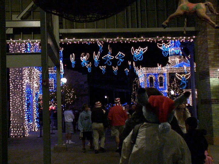 OsborneFamilyFestivalOfLights